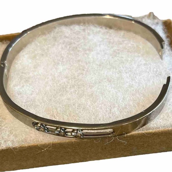 Silver Bracelet New with 3 stones size small-medium - Picture 2 of 9